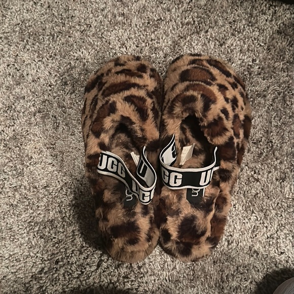 UGG Shoes - UGG Fluff Yeah leopard print (used)